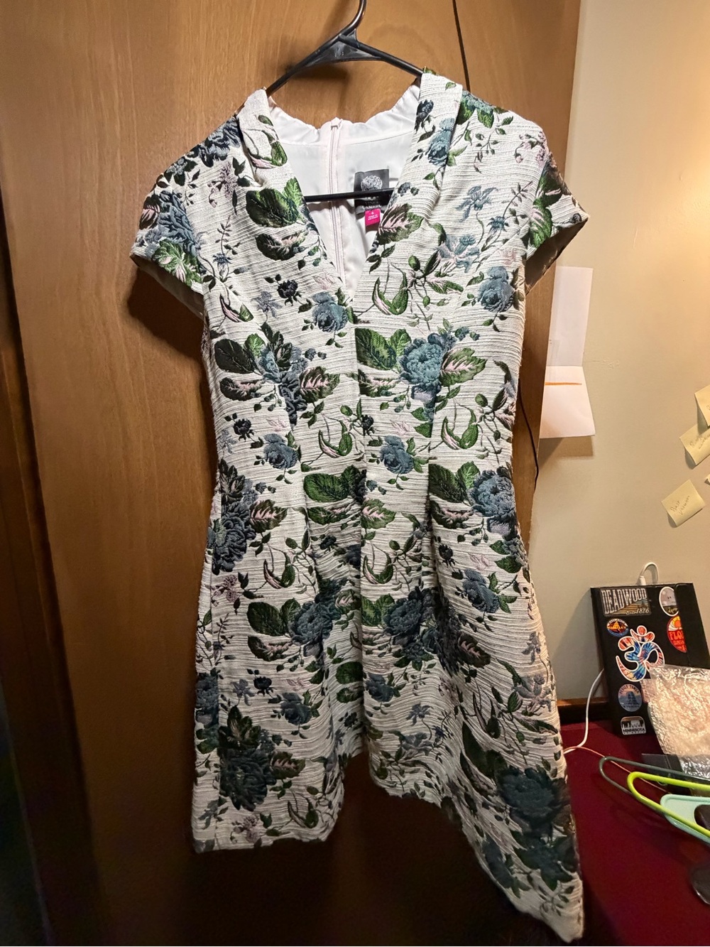 Vince camuto Floral Textured Fit-and-Flare Dress in White and Green size 6